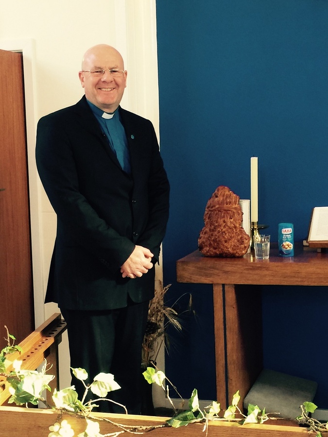 Rev J with Harvest loaf